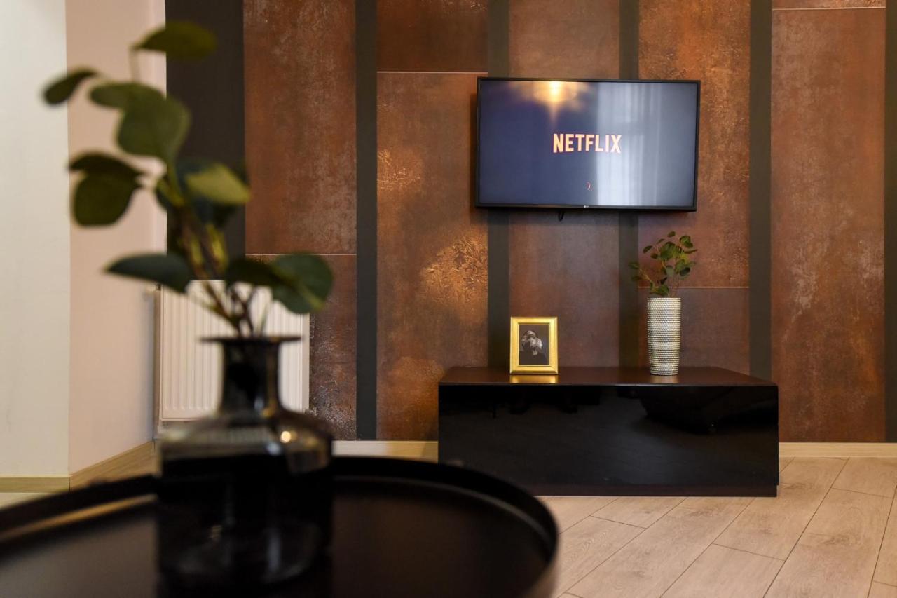 Amazing Location & Elegant Apt - Old Town Leilighet Bucureşti Eksteriør bilde